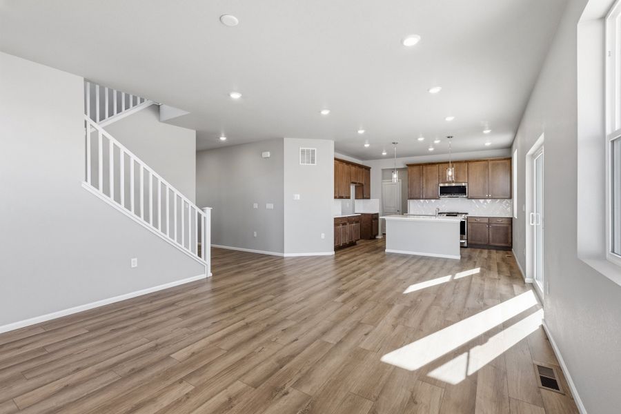 Spacious, unfurnished interior of a new home in Talon Pointe, Thornton (Image 12).
