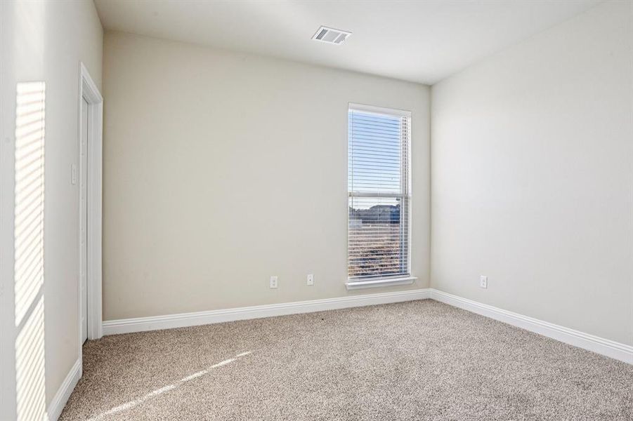 Spacious, unfurnished interior of a new home in , Alvarado (Image 31).