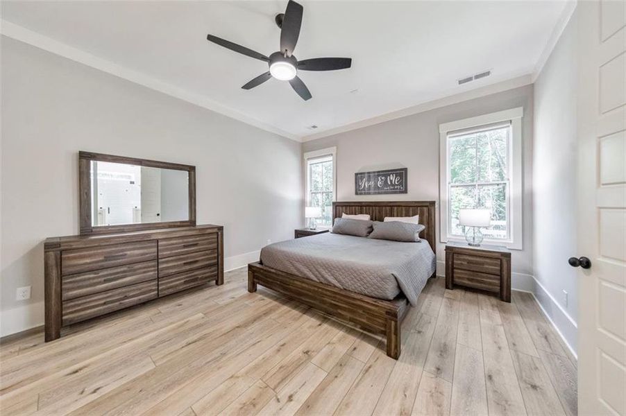 Furnished interior view inside a new home in , Woodstock (Image 33).