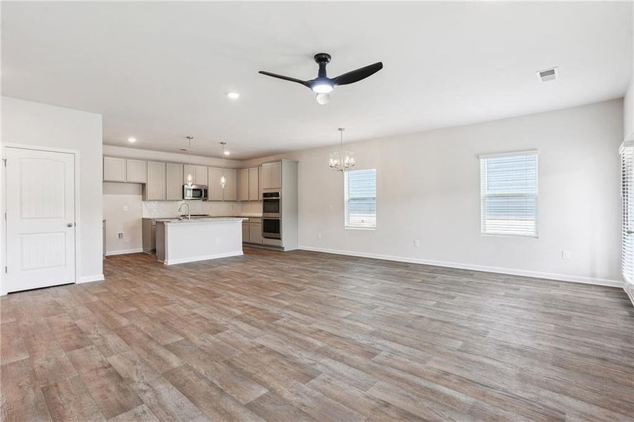 Spacious, unfurnished interior of a new home in Conner Springs, Social Circle (Image 14).