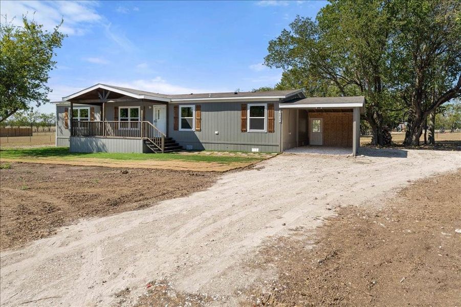 BRAND NEW 4/2 on 1 ACRE AND COVERED PARKING! BRAND NEW 4/2 on 1 ACRE AND COVERED PARKING!