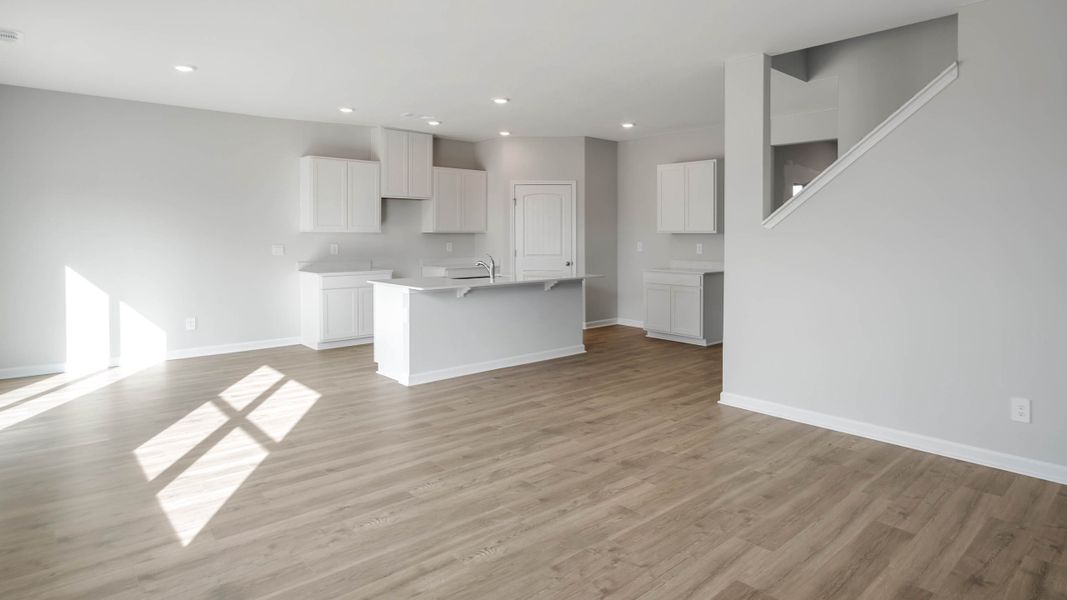 Spacious, unfurnished interior of a new home in Woodbridge Glen Single Family, Lebanon (Image 11).