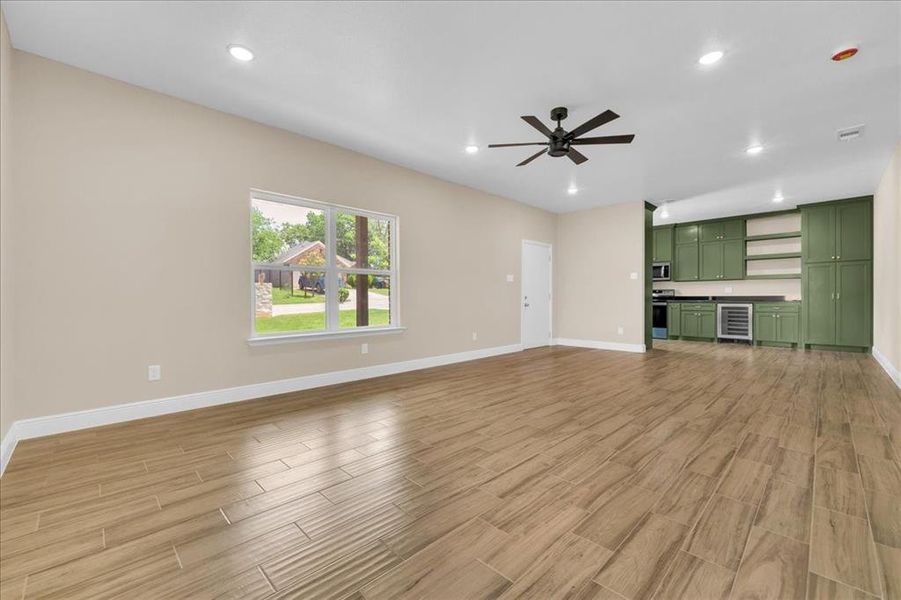 Spacious, unfurnished interior of a new home in , Fort Worth (Image 36).