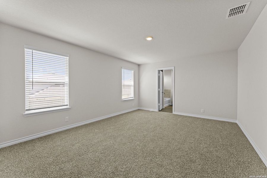Spacious, unfurnished interior of a new home in Stonehill, San Antonio (Image 25). Spacious, unfurnished interior of a new home in Stonehill, San Antonio (Image 25).