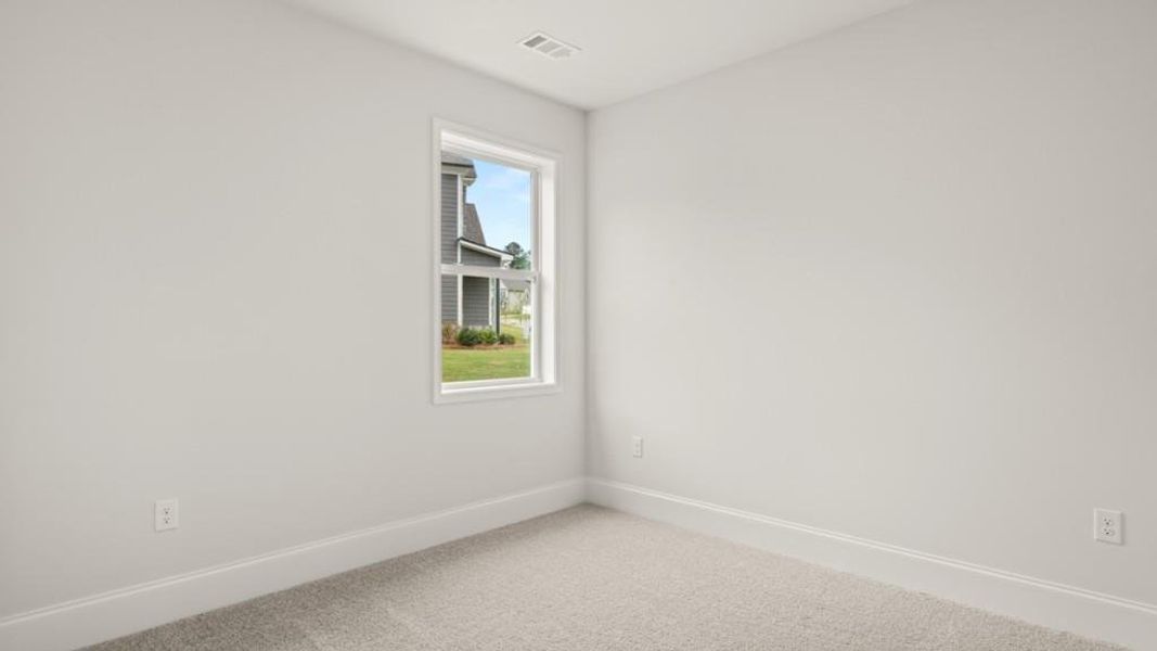 Spacious, unfurnished interior of a new home in Haven Abbey, Cumming (Image 24).