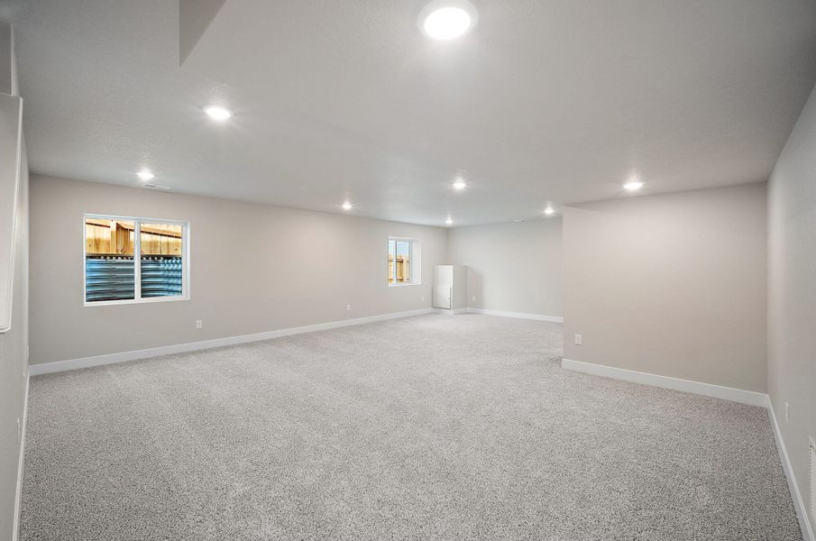 Spacious, unfurnished interior of a new home in Ridge at Lorson Ranch, Colorado Springs (Image 31).