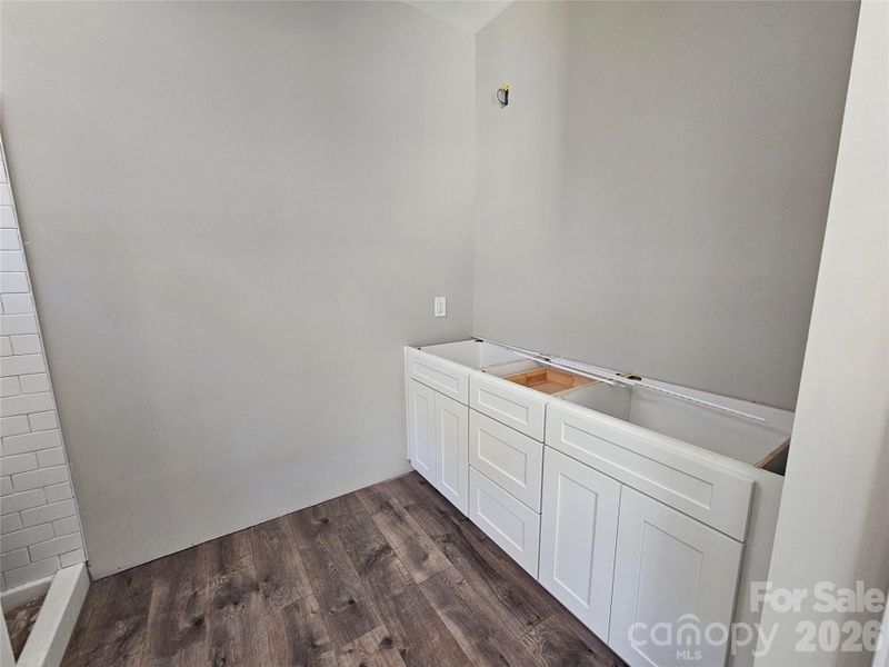 Image 8 of a home in .