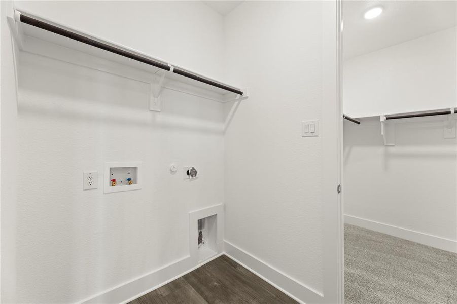 24. 7121 Dragonfly - Utility 24. 7121 Dragonfly - Utility