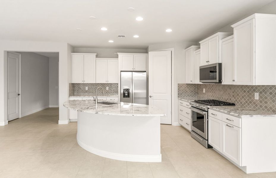 Furnished interior view inside a new home in Sun City Anthem at Merrill Ranch, Florence (Image 8).