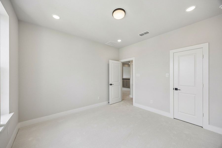 Representative unfurnished interior of a home built from the Sydney by Landon Homes in Fields - East Village, Frisco (Image 33). Representative unfurnished interior of a home built from the Sydney by Landon Homes in Fields - East Village, Frisco (Image 33).