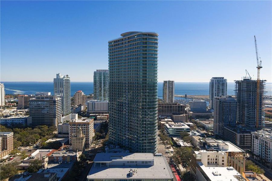 Condo located in St. Petersburg, FL showcasing its design and architecture (Image 47). Condo located in St. Petersburg, FL showcasing its design and architecture (Image 47).