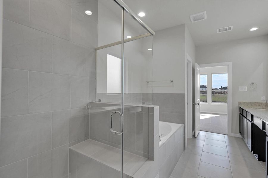 Furnished interior view inside a new home in Lago Mar  50'  &  55', Texas City (Image 8).