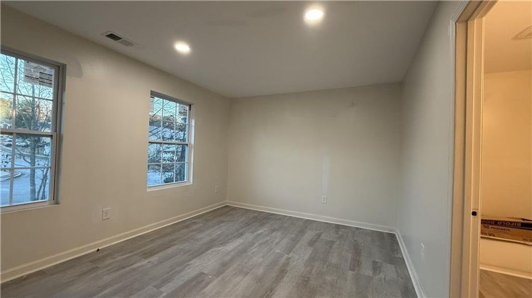 Spacious, unfurnished interior of a new home in , Jonesboro (Image 5).