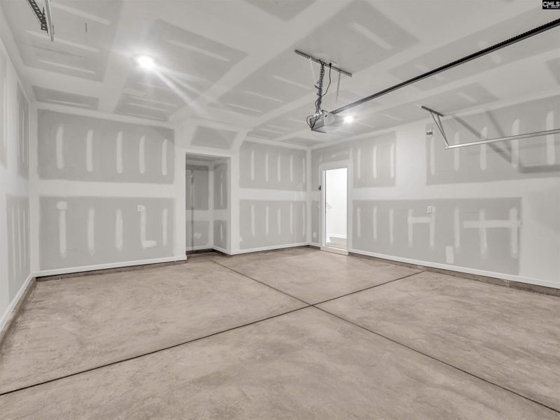 Spacious, unfurnished interior of a new home in Raglins Creek, Lugoff (Image 38). Spacious, unfurnished interior of a new home in Raglins Creek, Lugoff (Image 38).