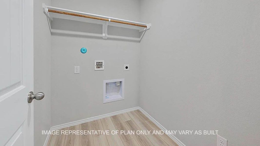 Spacious, unfurnished interior of a new home in Pleasant Hill, Bryan (Image 16).