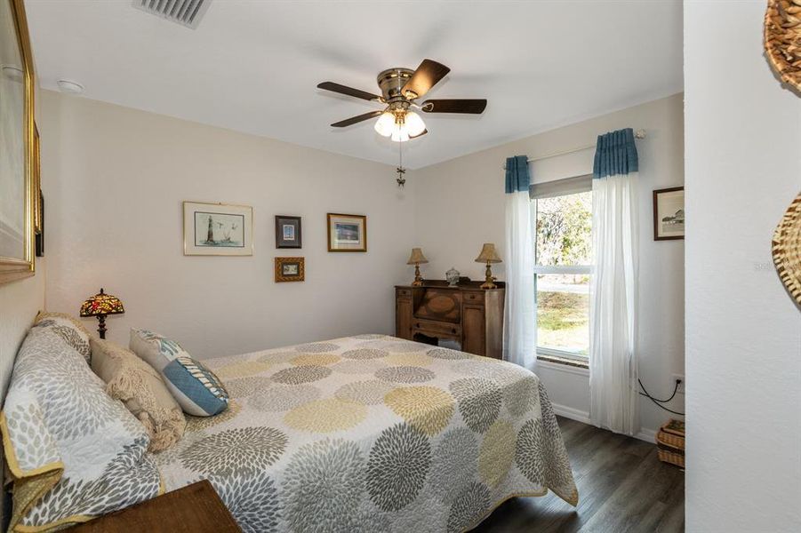 Furnished interior view inside a new home in , Ocklawaha (Image 15).