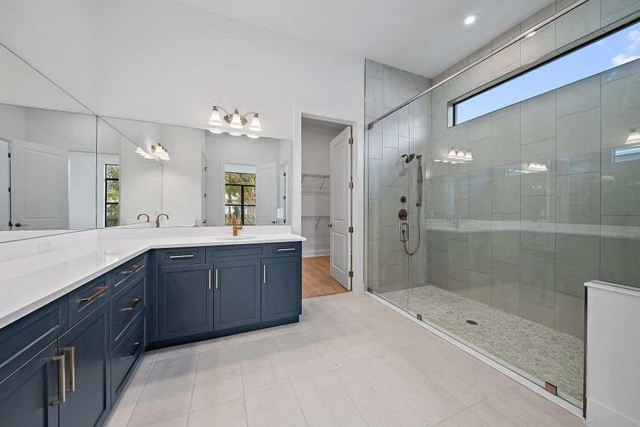 Furnished interior view inside a new home in , Palm Beach Gardens (Image 11).