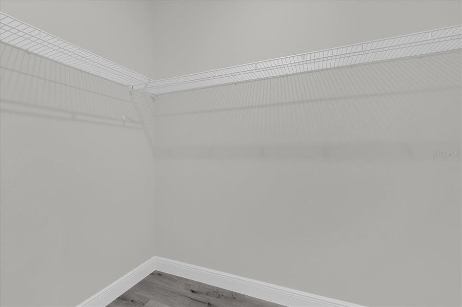 Spacious, unfurnished interior of a new home in , Dunnellon (Image 24).