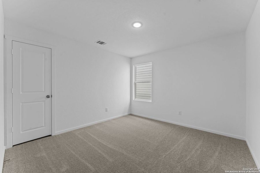 Spacious, unfurnished interior of a new home in Voss Farms: Watermill Collection, New Braunfels (Image 19).