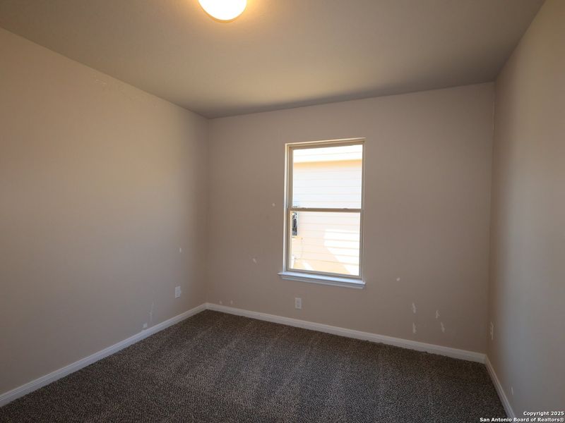 Spacious, unfurnished interior of a new home in Park Place, New Braunfels (Image 19).