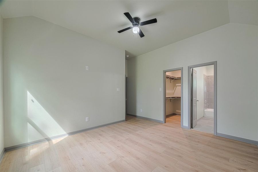 Spacious, unfurnished interior of a new home in , Baytown (Image 29). Spacious, unfurnished interior of a new home in , Baytown (Image 29).