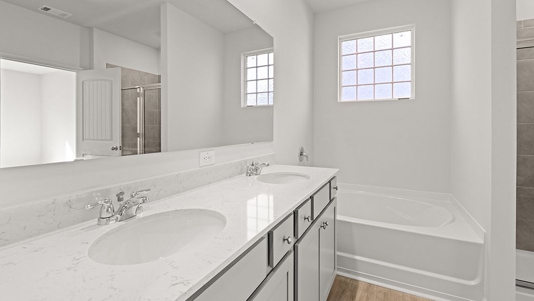 Representative furnished interior of a home built from the Elle by D.R. Horton in Hamptons at Riverwood South, Dallas (Image 10).
