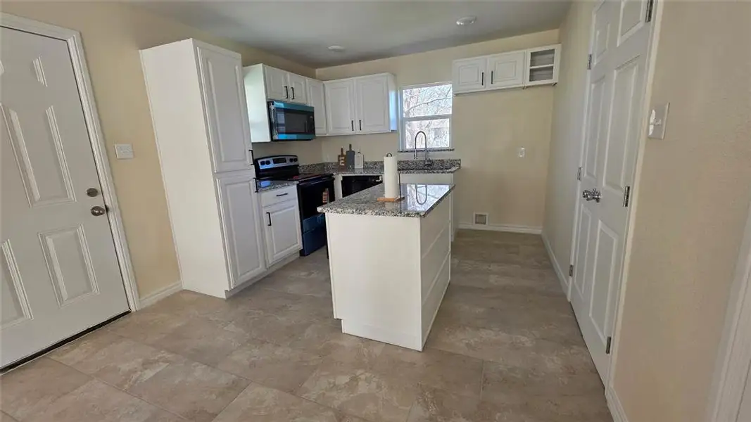 Furnished interior view inside a new home in , Bowie (Image 4).