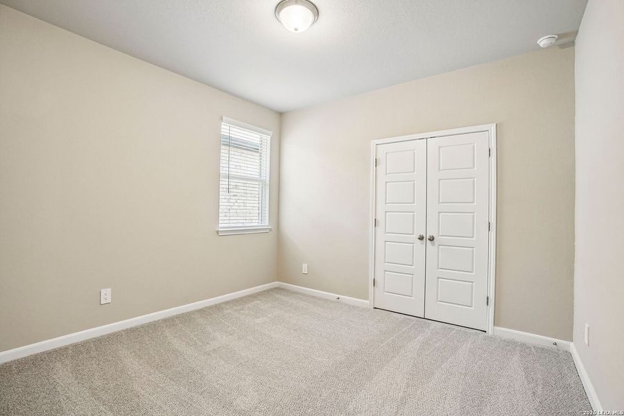Spacious, unfurnished interior of a new home in Sagebrooke - Premier Series, San Antonio (Image 37).