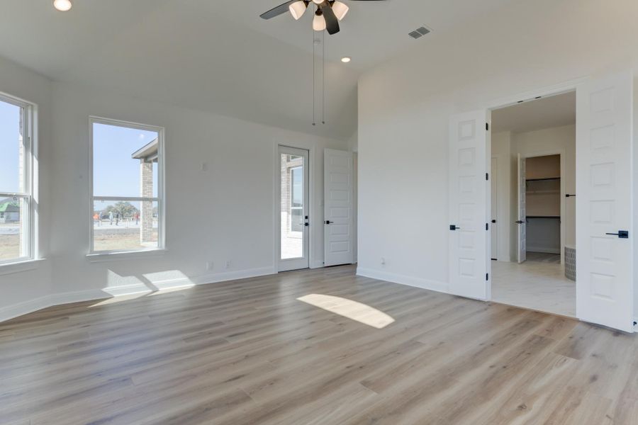 Representative unfurnished interior of a home built from the Kylie by Ashton Woods in Waldsanger, New Braunfels (Image 16). Representative unfurnished interior of a home built from the Kylie by Ashton Woods in Waldsanger, New Braunfels (Image 16).