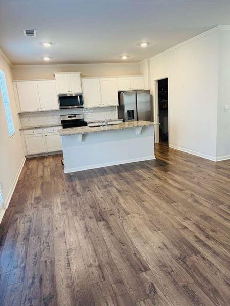 Spacious, unfurnished interior of a new home in , Powder Springs (Image 18). Spacious, unfurnished interior of a new home in , Powder Springs (Image 18).