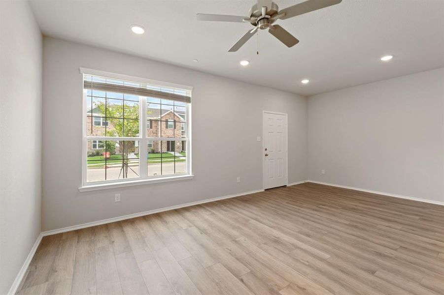 Spacious, unfurnished interior of a new home in Heartland Townhomes, Heartland (Image 21).