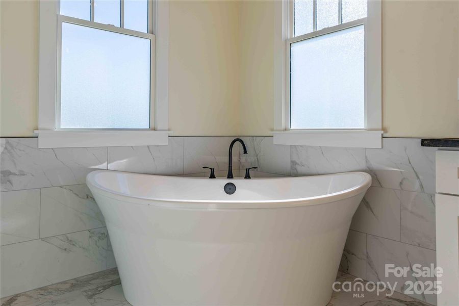 Image 22 of a home in .