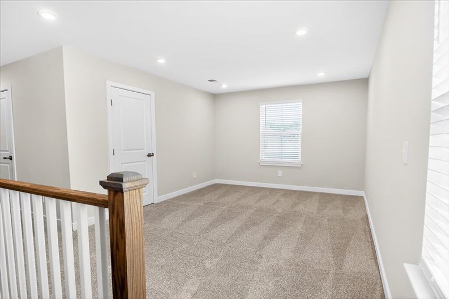 Spacious, unfurnished interior of a new home in Emory Park, Five Forks (Image 16).