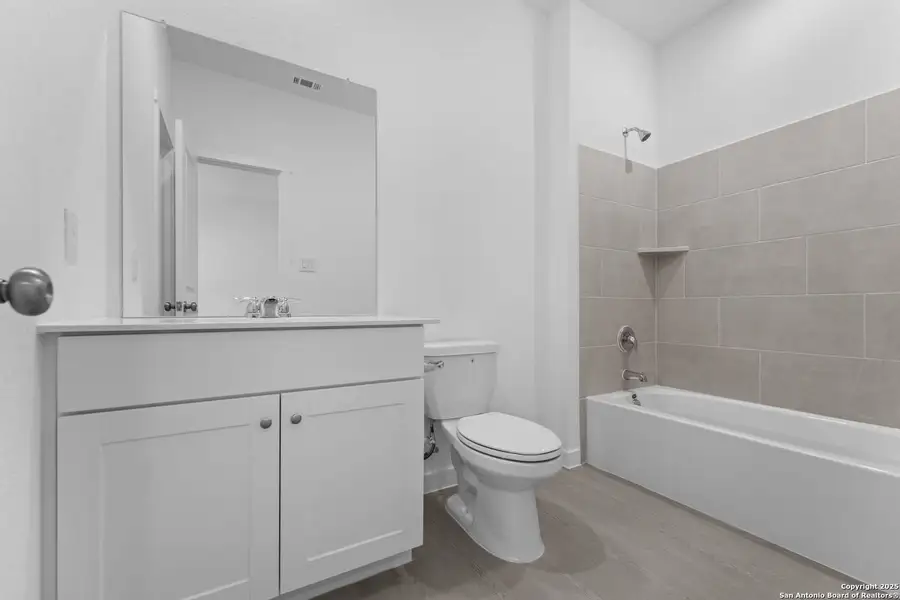 Furnished interior view inside a new home in Waterwheel: Coastline Collection, San Antonio (Image 6). Furnished interior view inside a new home in Waterwheel: Coastline Collection, San Antonio (Image 6).