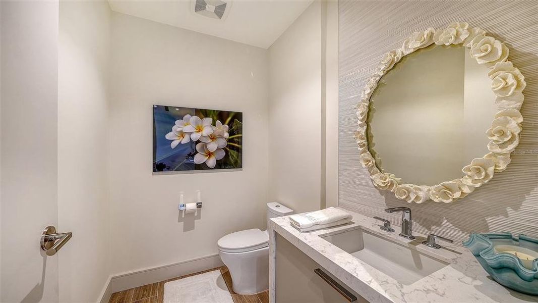 Furnished interior view inside a new home in , Longboat Key (Image 40).