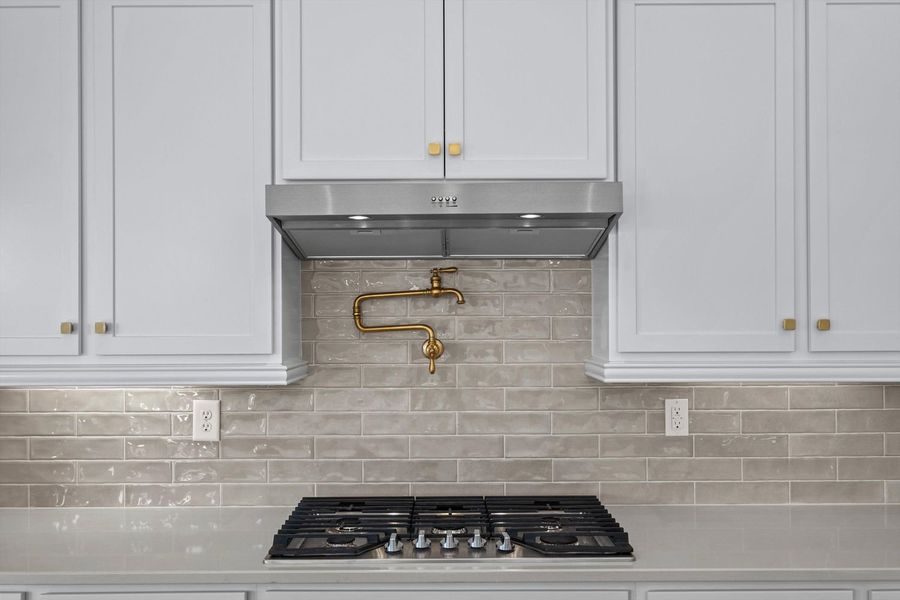 Representative interior finishes for a home built from the Bethpage by Greybrook Homes in Edmunds Farm, Clover (Image 20).