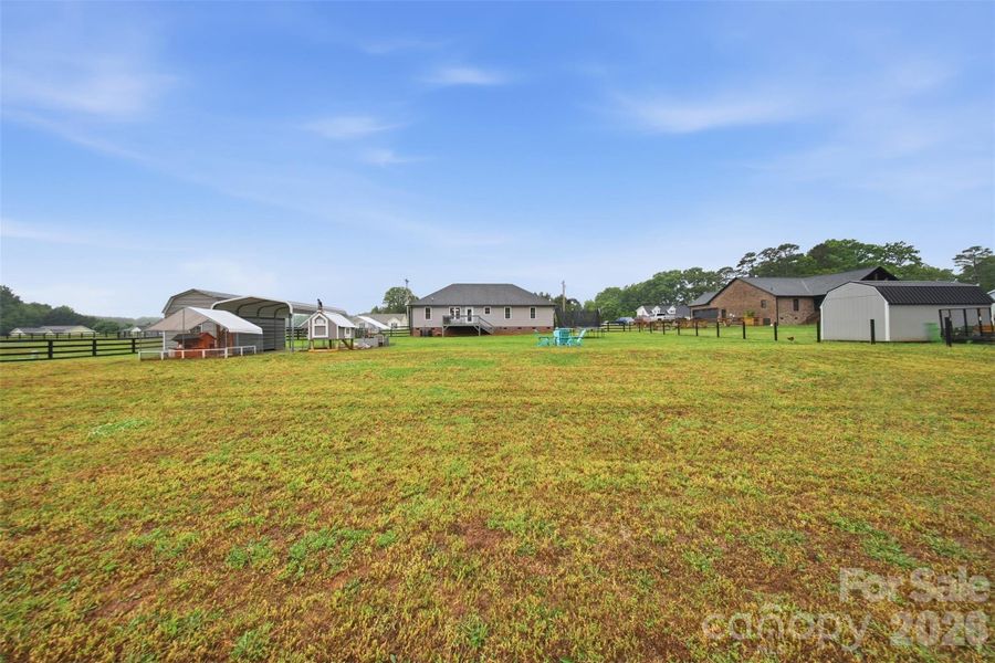 Image 43 of a home in .