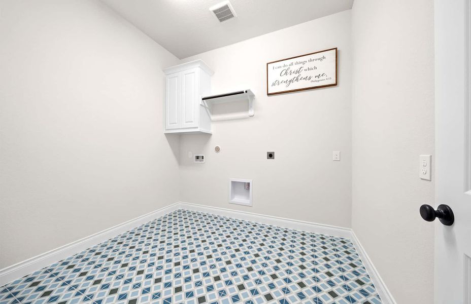 Spacious, unfurnished interior of a new home in Artavia 70′, Conroe (Image 19).
