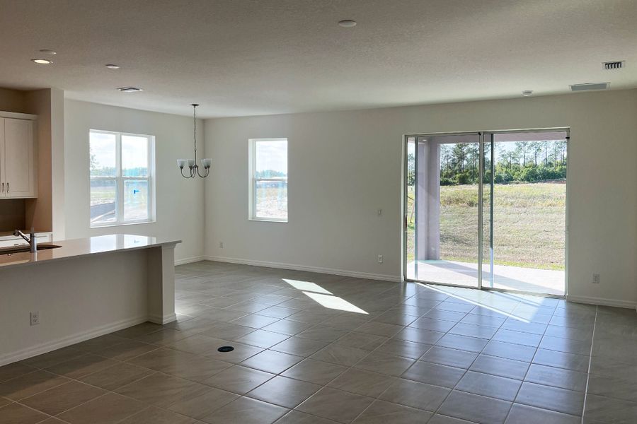 Spacious, unfurnished interior of a new home in Eagletail Landings, Howey-in-the-Hills (Image 11). Spacious, unfurnished interior of a new home in Eagletail Landings, Howey-in-the-Hills (Image 11).