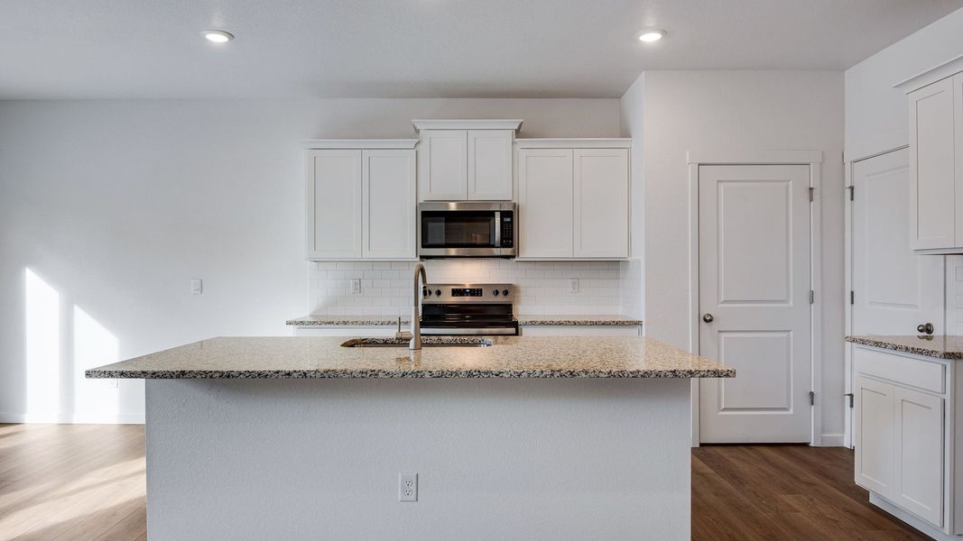 Furnished interior view inside a new home in Silver Peaks, Lochbuie (Image 5). Furnished interior view inside a new home in Silver Peaks, Lochbuie (Image 5).