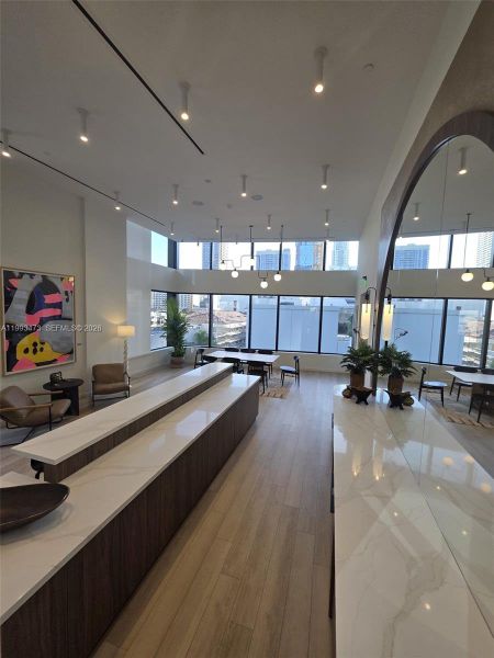 Community amenities in , Miami (Image 47).