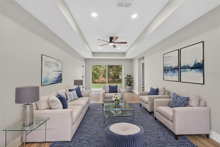 Furnished interior view inside a new home in , Orlando (Image 36).