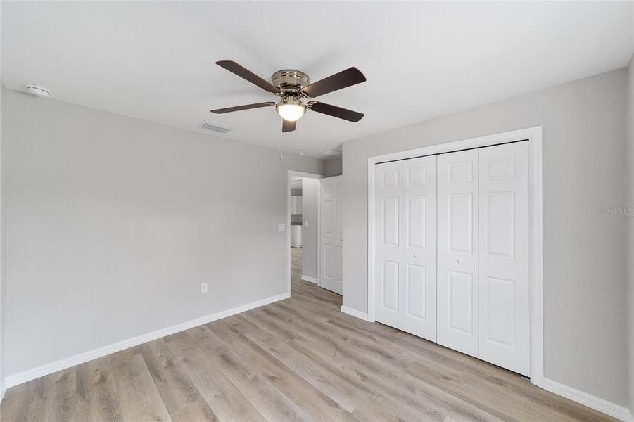 Spacious, unfurnished interior of a new home in , Citrus Springs (Image 14).