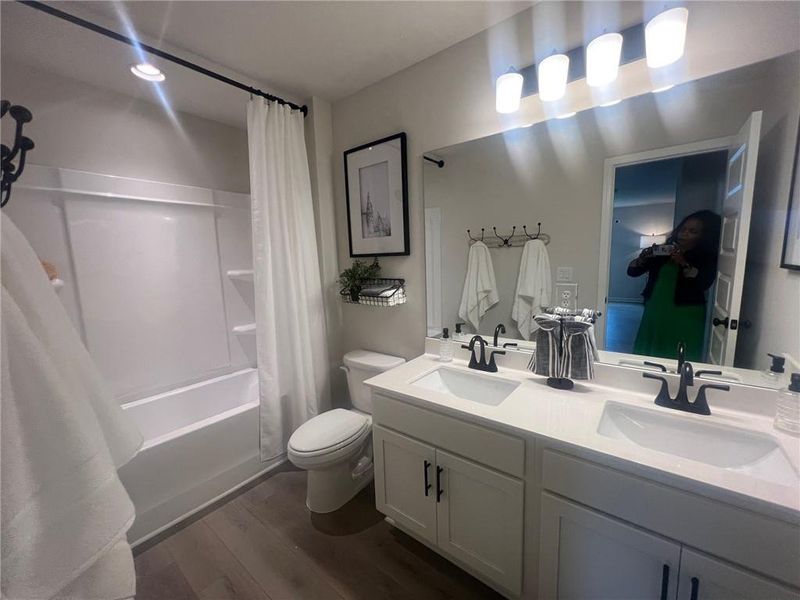 Furnished interior view inside a new home in Crofton Place Enclave, Snellville (Image 12).