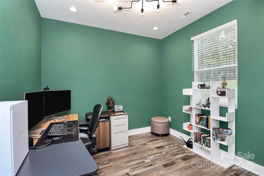 Image 32 of a home in .