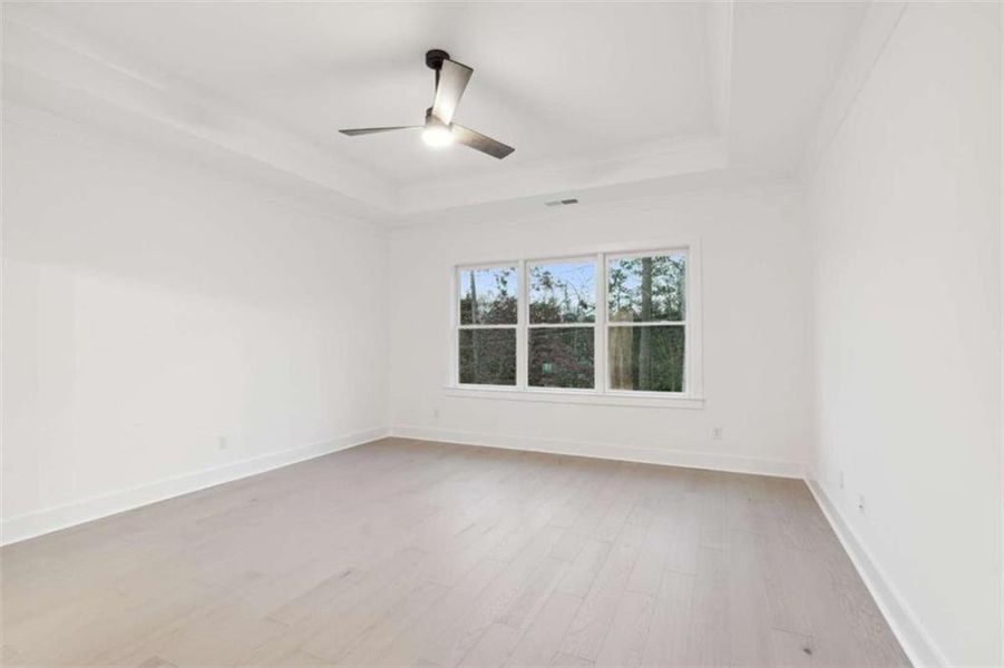 Spacious, unfurnished interior of a new home in Ellis, Marietta (Image 27).