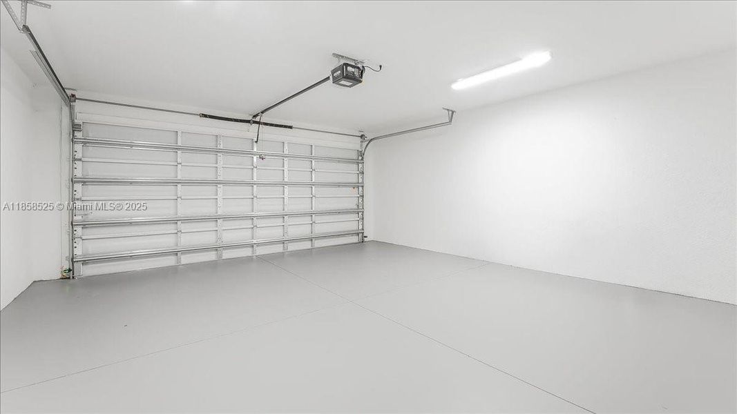 Image 27 of a home in .