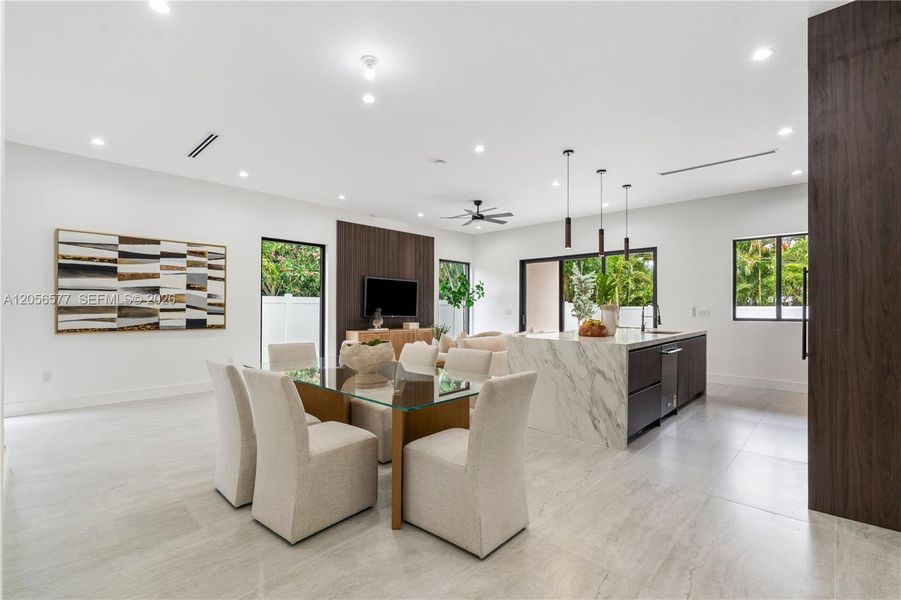 Furnished interior view inside a new home in , Fort Lauderdale (Image 4). Furnished interior view inside a new home in , Fort Lauderdale (Image 4).