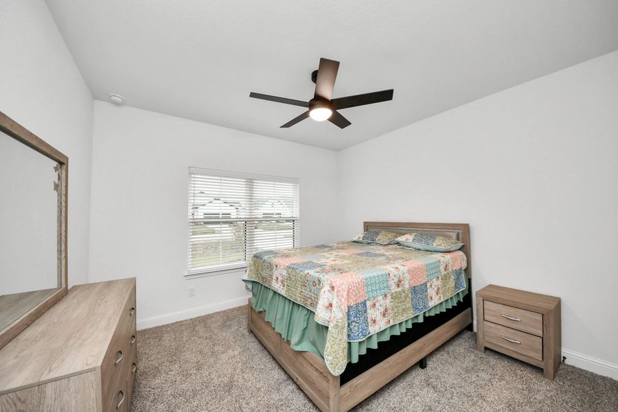 Furnished interior view inside a new home in Spring Branch Crossing, Conroe (Image 16). Furnished interior view inside a new home in Spring Branch Crossing, Conroe (Image 16).