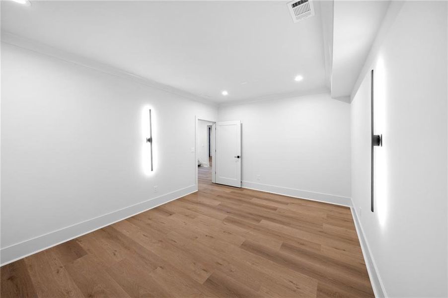 Spacious, unfurnished interior of a new home in , Alpharetta (Image 21). Spacious, unfurnished interior of a new home in , Alpharetta (Image 21).